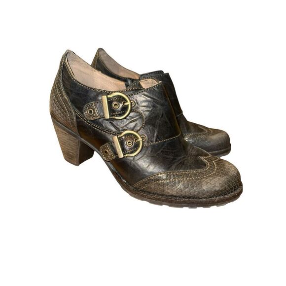 DROMEDARIS FAITH ANKLE BOOTIE SIZE 38/7.5 GRAY COMFORTABLE HEELS SIDE ZIP - Picture 1 of 8